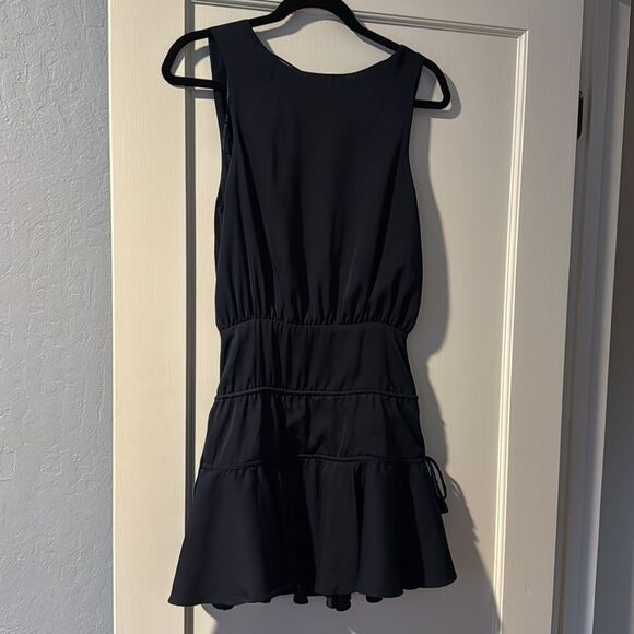 Finders Keepers Stevie Tiered Open Back Mini Dress Size XS - Picture 6 of 10